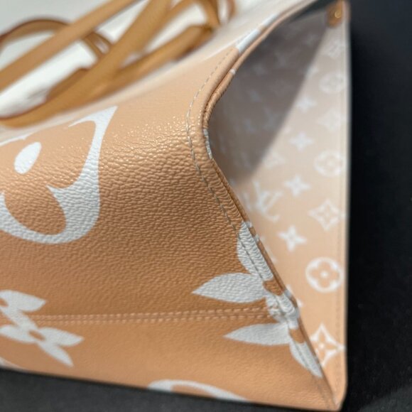 Louis Vuitton Giant Monogram On The Go By the Pool Tote Bag (139572) - Picture 6 of 13